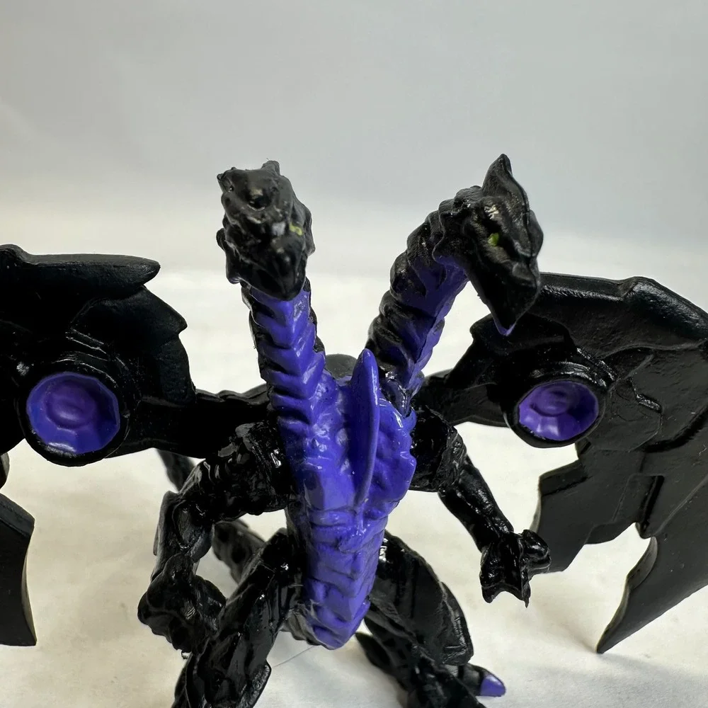 Bakugan Battle Planet Nillious Two Headed Dragon Action Figure Black Purple